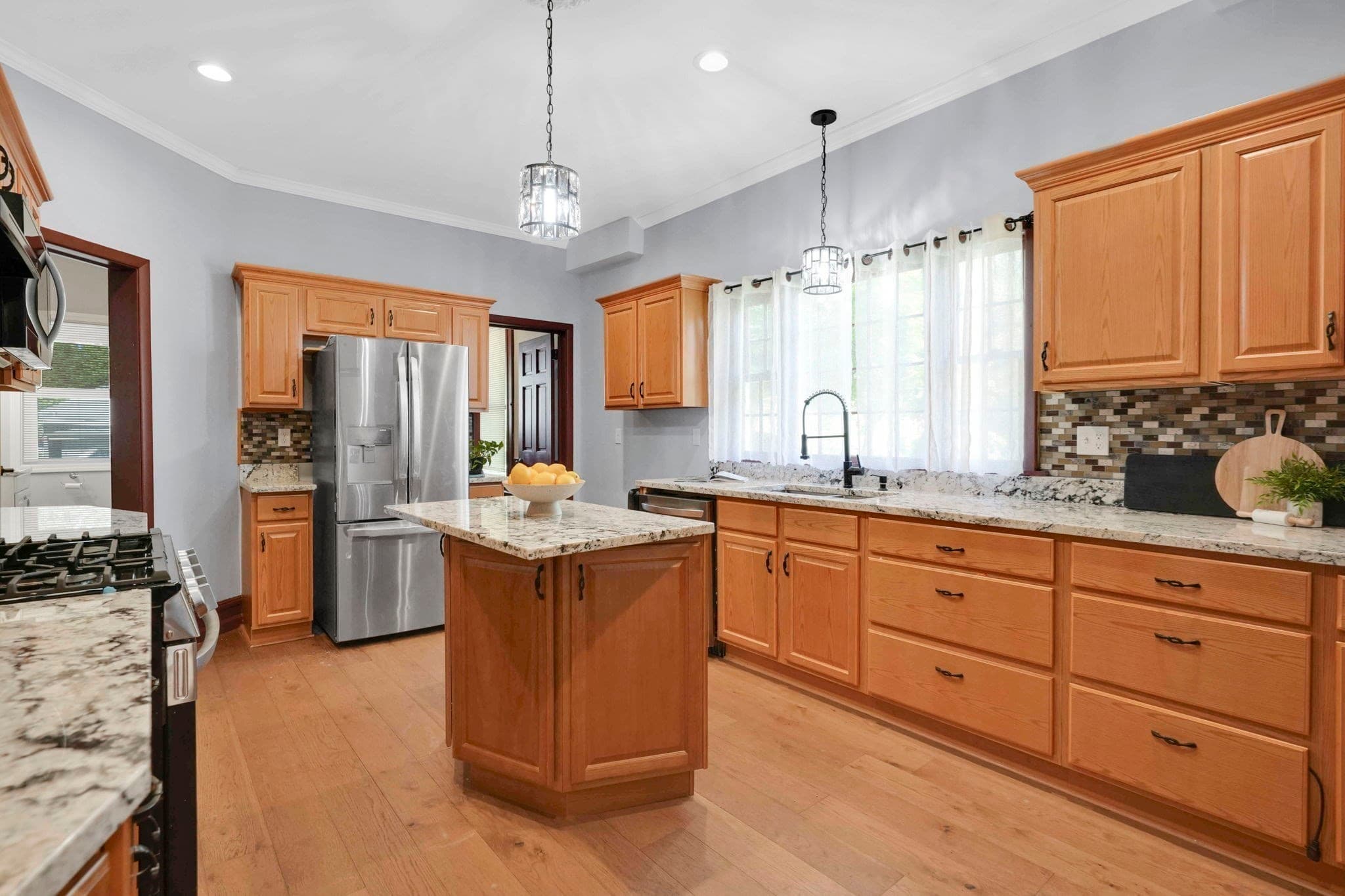 Single Family Residence at 288 Saint James Ave, Springfield MA 01109, Springfield, photo 12 of 41