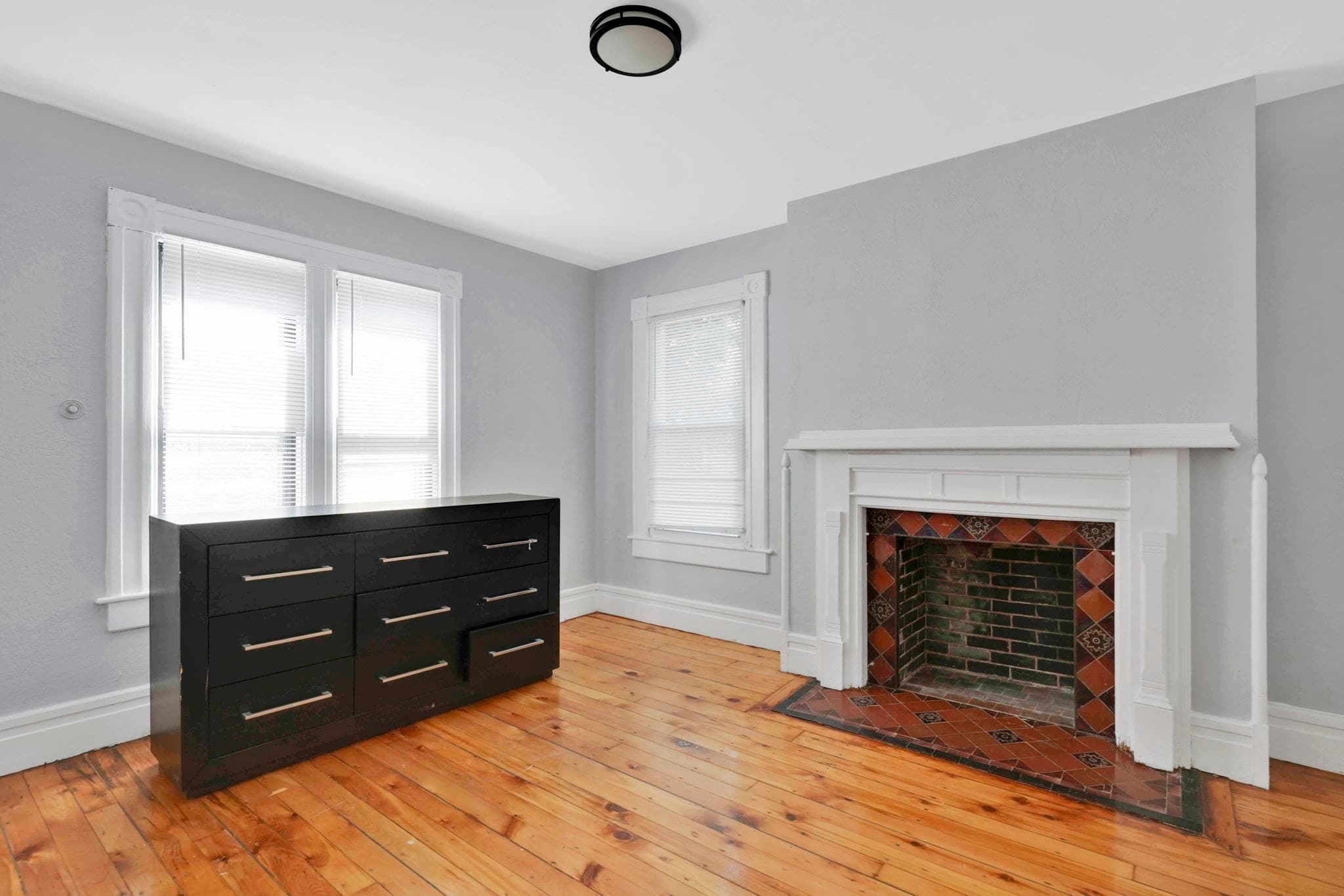 Single Family Residence at 288 Saint James Ave, Springfield MA 01109, Springfield, photo 21 of 41