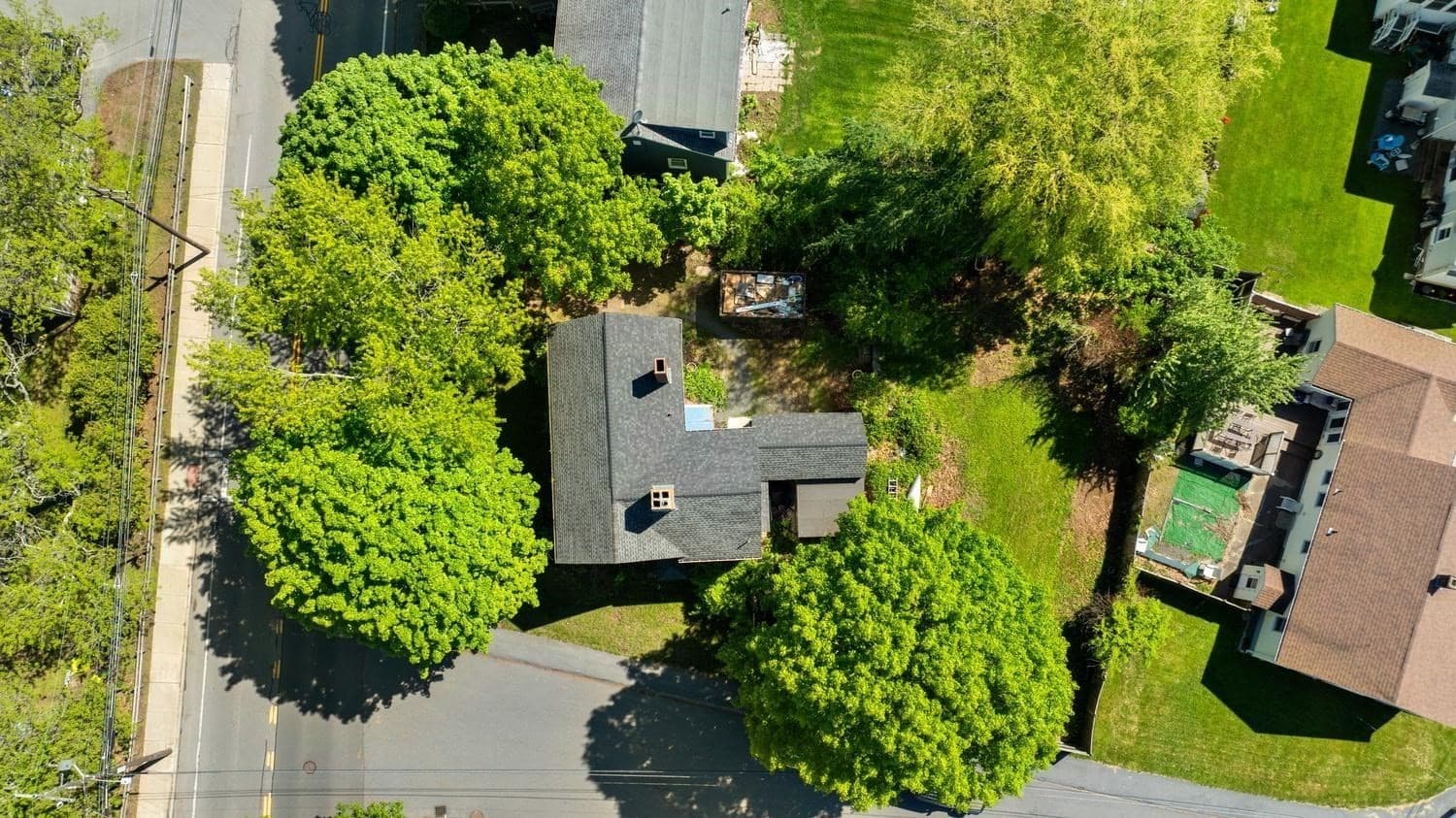 Single Family Residence at 25 Poplar Street, Gloucester MA 01930, Gloucester, photo 33 of 38