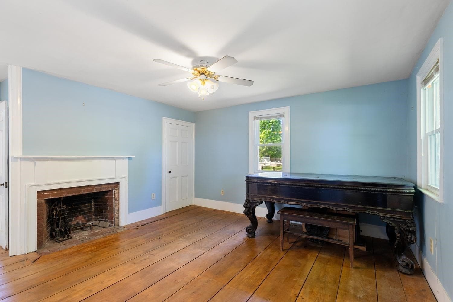 Single Family Residence at 25 Poplar Street, Gloucester MA 01930, Gloucester, photo 14 of 38
