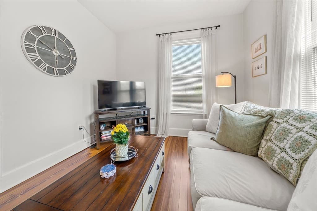 Condominium at 554 E 4th St # 1B, Boston MA 02127, Boston, photo 6 of 28