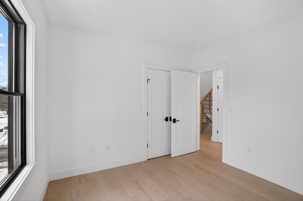 Condominium at 82-84 East Side Pkwy # 82, Newton MA 02458, Newton, photo 23 of 35