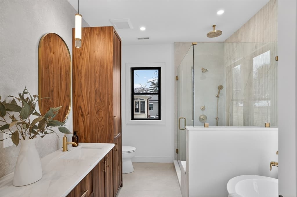 Condominium at 82-84 East Side Pkwy # 82, Newton MA 02458, Newton, photo 18 of 35