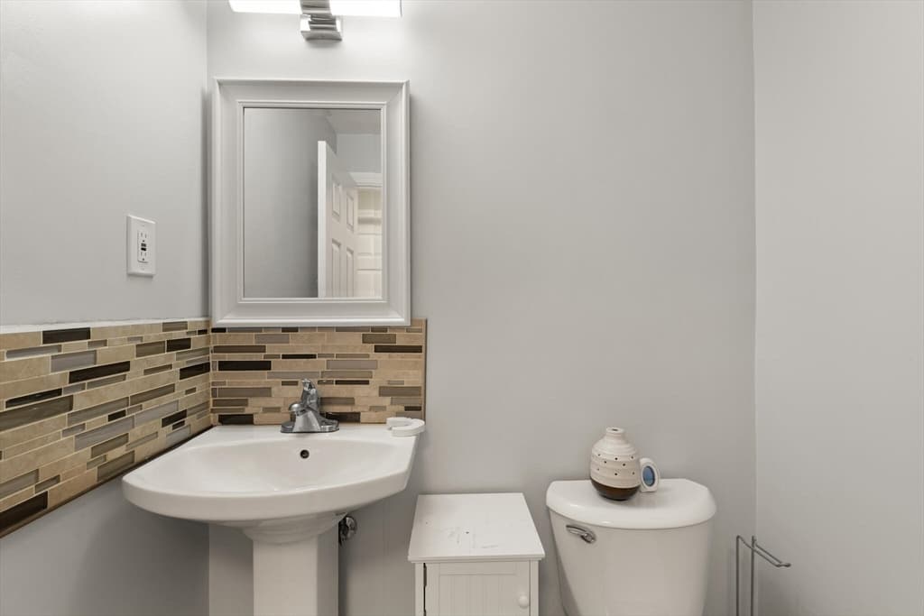 Condominium at 1603 Irving Rd # 1603, Randolph MA 02368, photo 9 of 16
