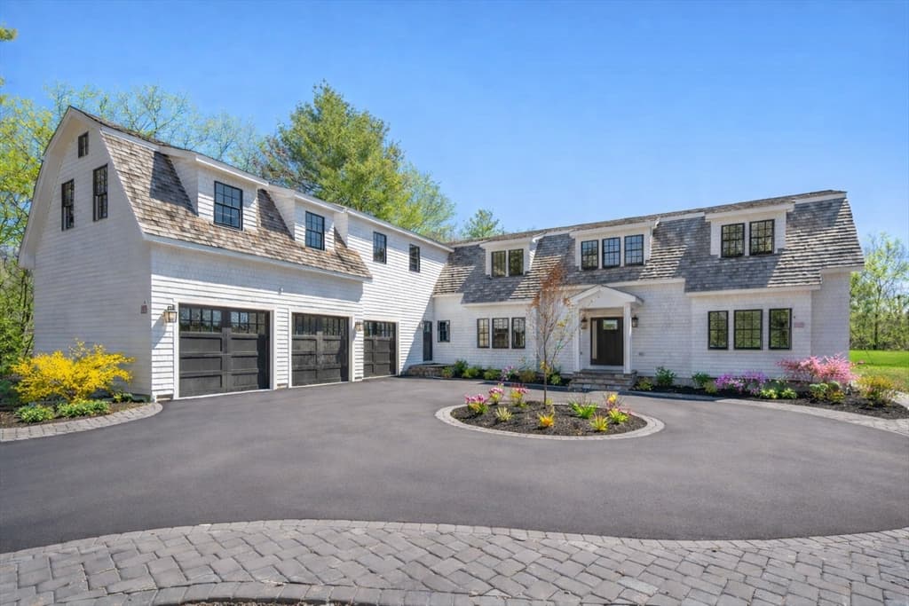 10 Hitching Post Lane, Weston MA 02493