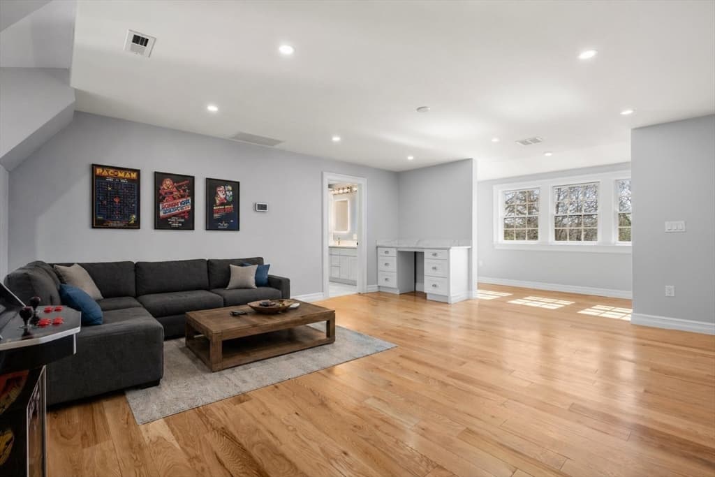 10 Hitching Post Lane, Weston MA 02493 photo 31