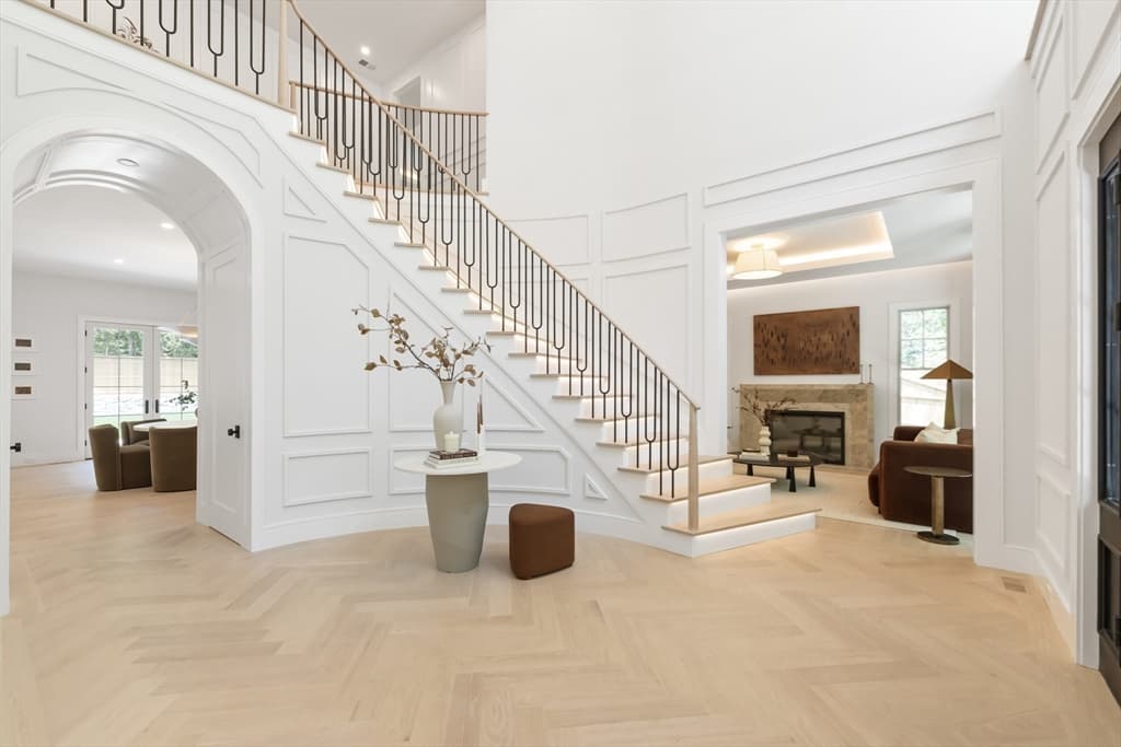 101 Alban Rd, Newton MA 02468 photo 2