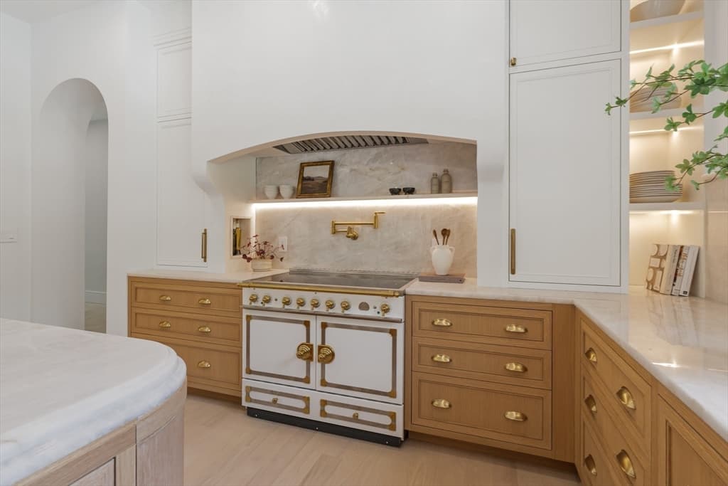 101 Alban Rd, Newton MA 02468 photo 8