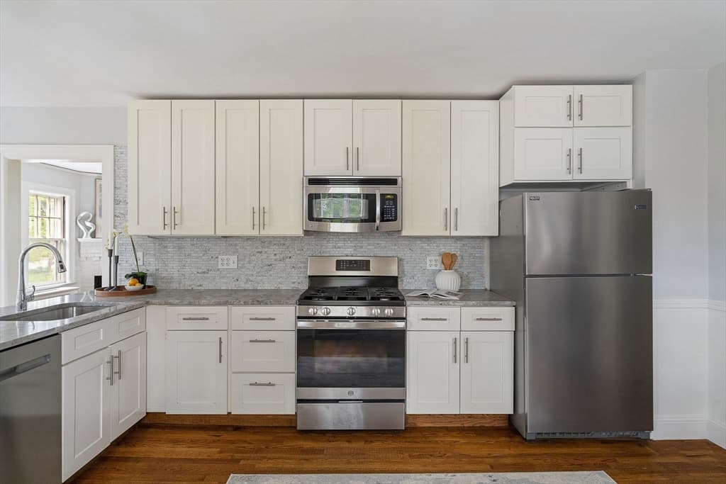 15 Agawam Rd, Newton MA 02468 photo 9