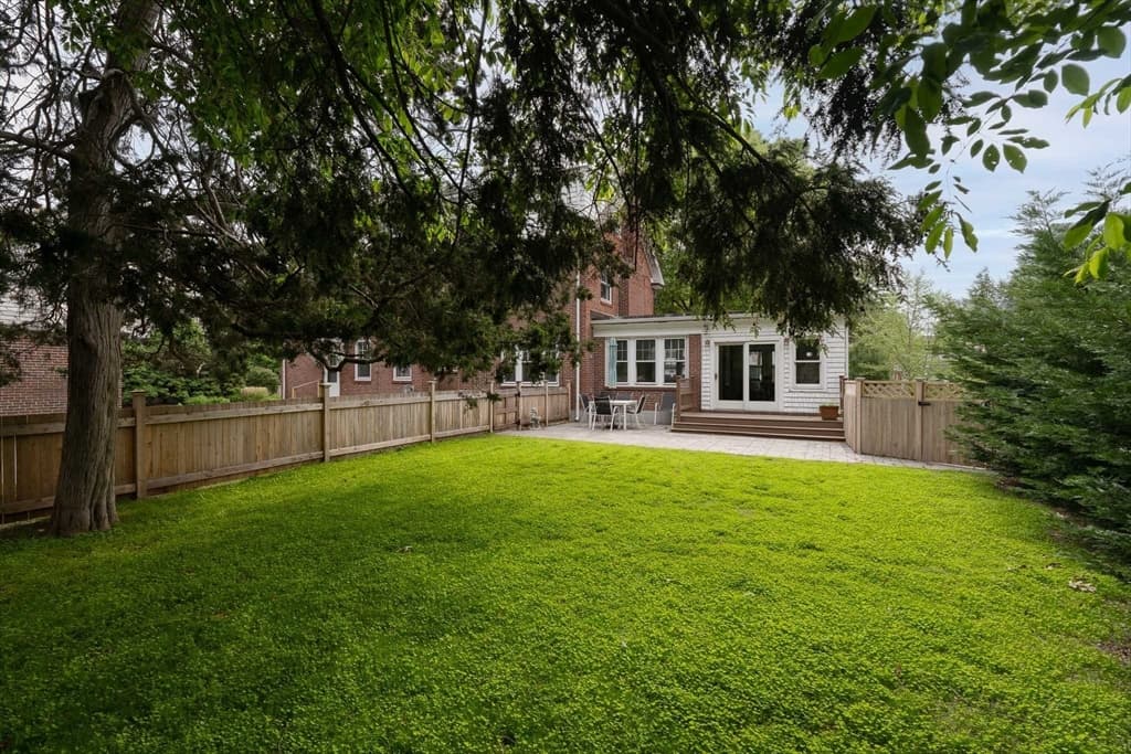15 Agawam Rd, Newton MA 02468 photo 24