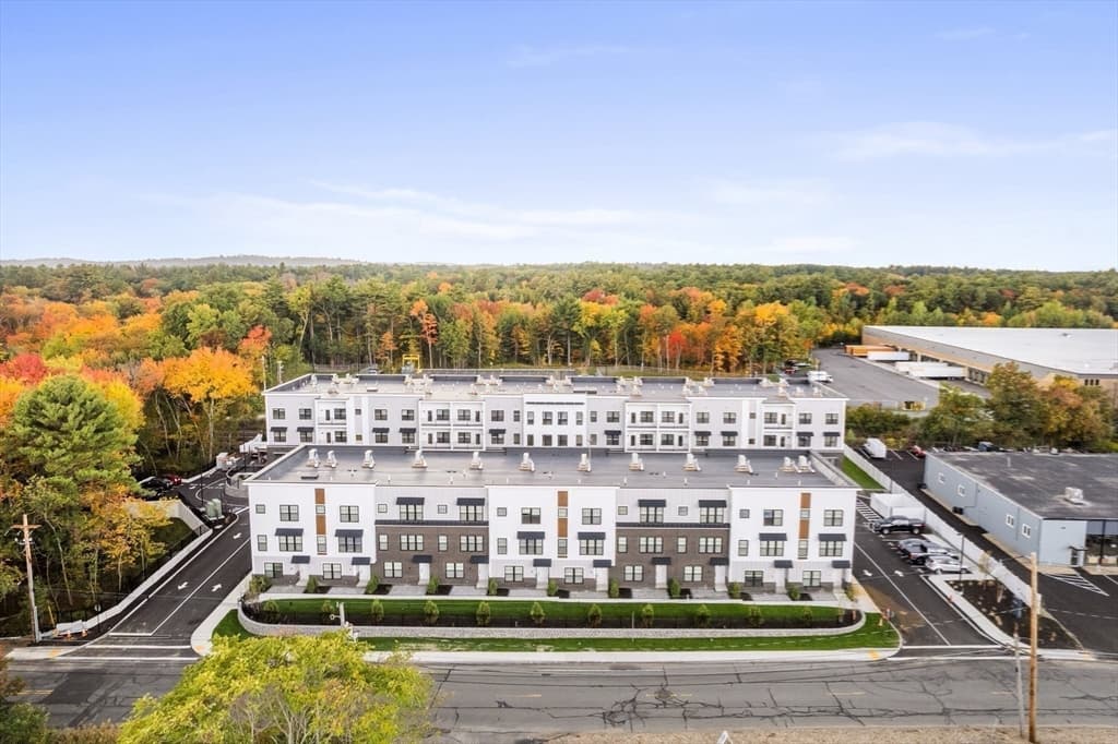 Condominium at 635 Main St. # 314, Wilmington MA 01887, photo 11 of 15