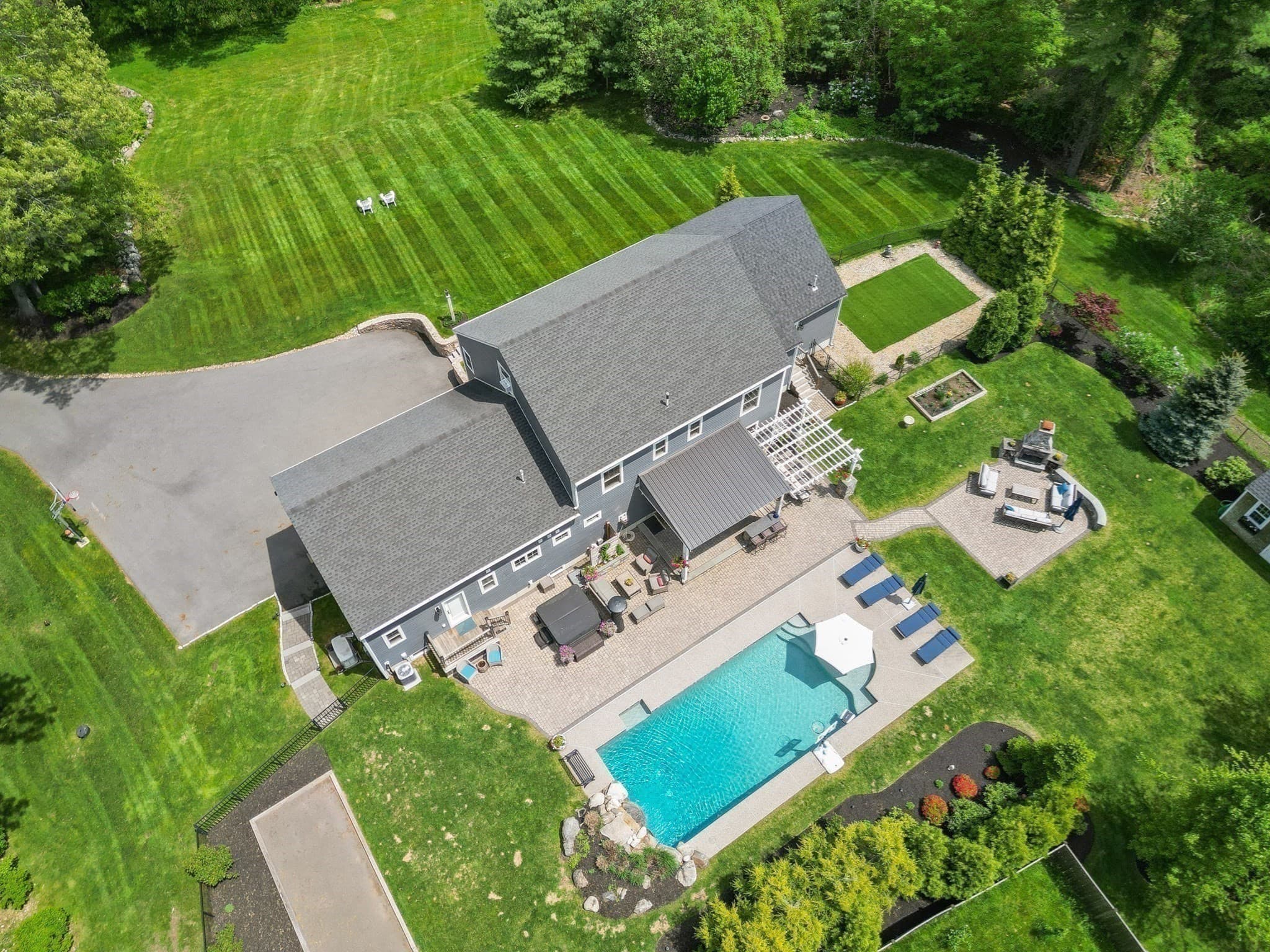 Single Family Residence at 57 Candlewood Dr, Topsfield MA 01983, Topsfield, photo 2 of 42