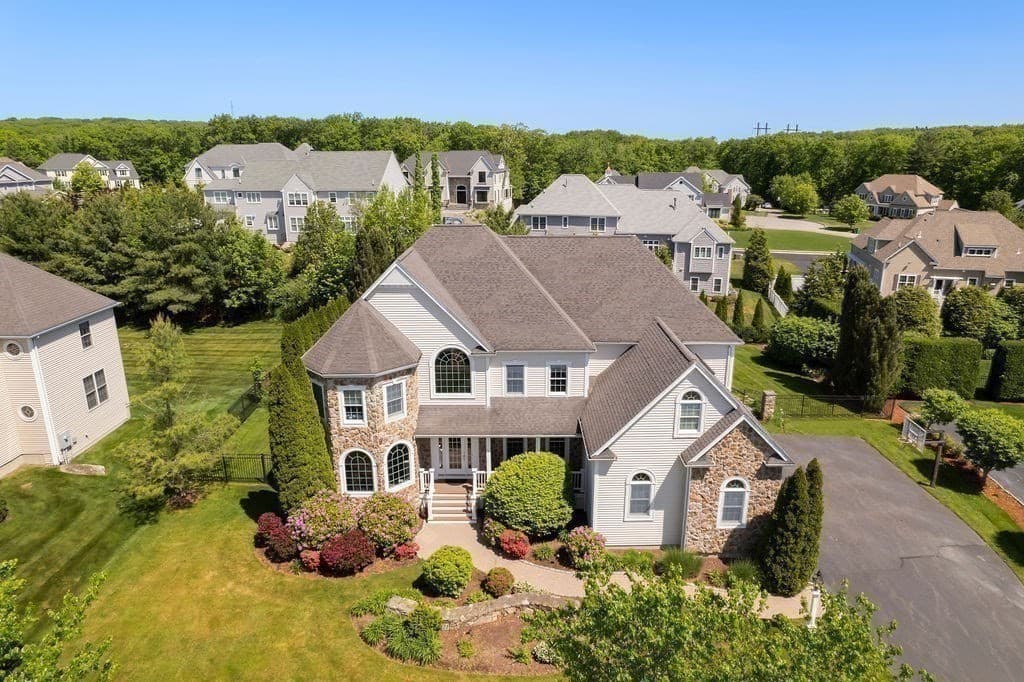Single Family Residence at 21 Coach Road, North Attleboro MA 02760, North Attleboro, photo 2 of 42