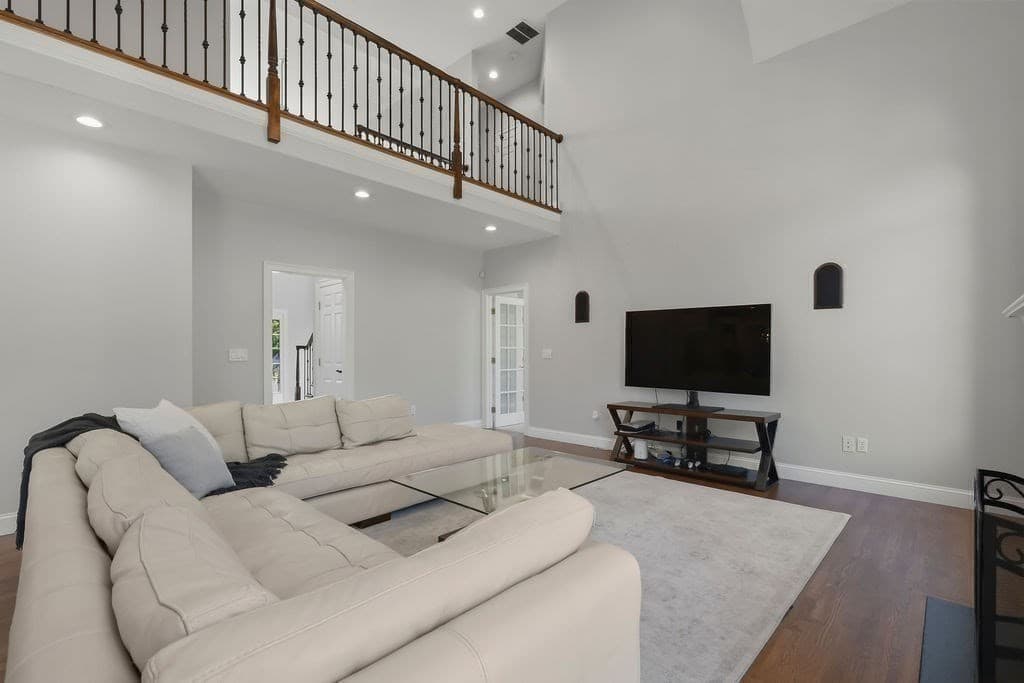 Single Family Residence at 21 Coach Road, North Attleboro MA 02760, North Attleboro, photo 4 of 42
