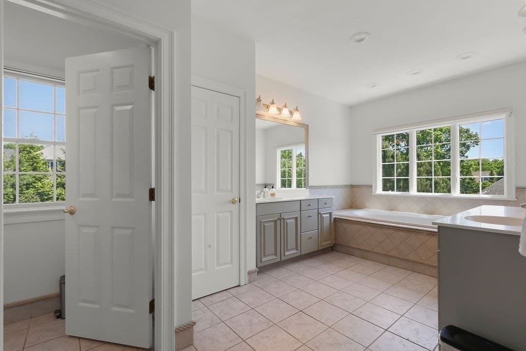 Single Family Residence at 21 Coach Road, North Attleboro MA 02760, North Attleboro, photo 21 of 42