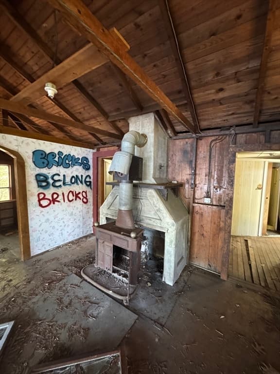 Single Family Residence at 725 River St, Palmer MA 01069, photo 7 of 13