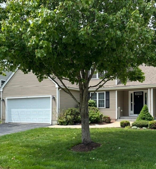 Condominium at 18 Captain Carlson Way # 18, West Bridgewater MA 02379, West Bridgewater, photo 2 of 29