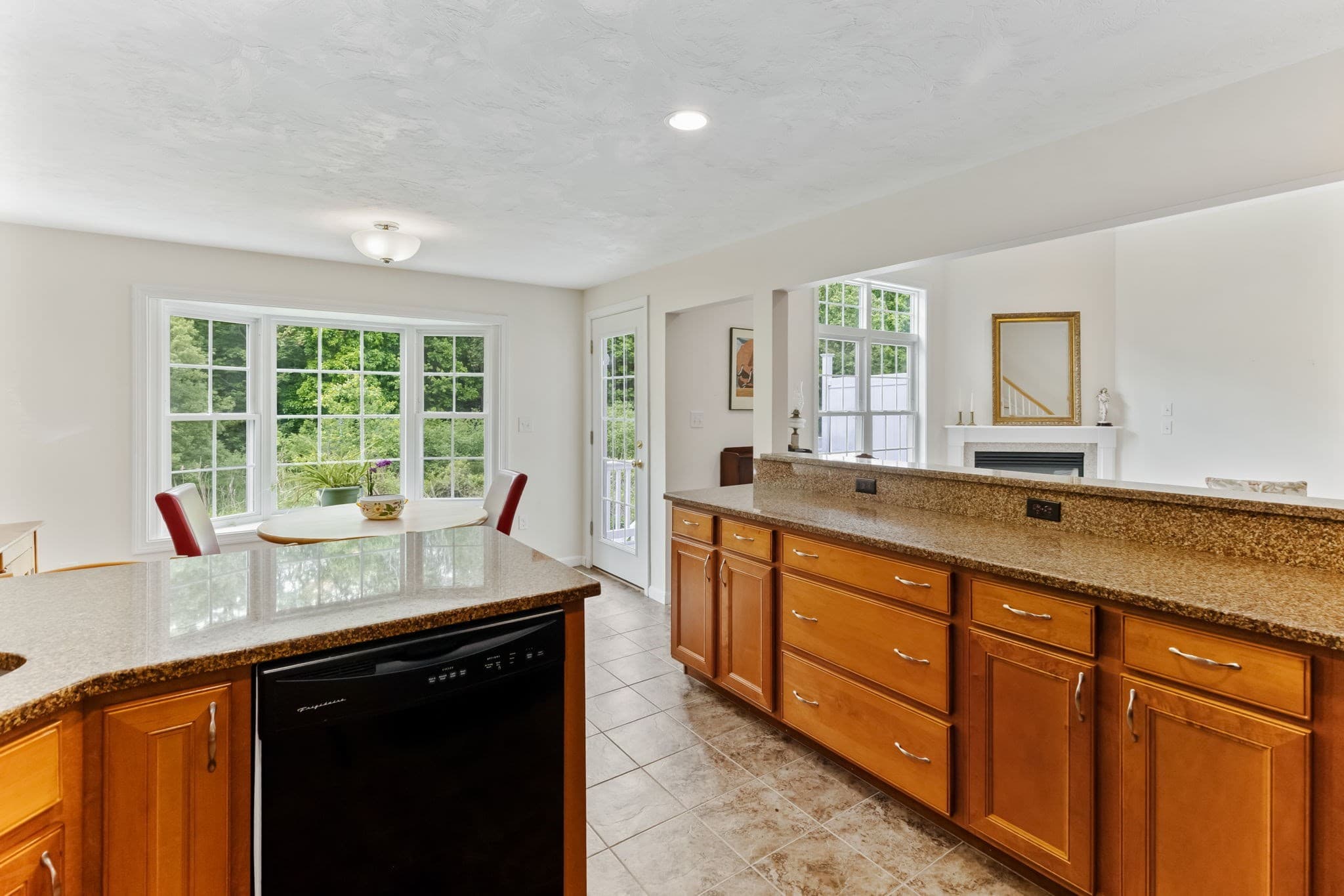 Condominium at 18 Captain Carlson Way # 18, West Bridgewater MA 02379, West Bridgewater, photo 11 of 29