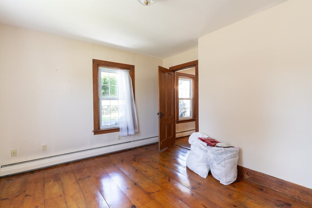 Multi Family at 106-108 Chestnut St, Southbridge MA 01550, photo 23 of 37