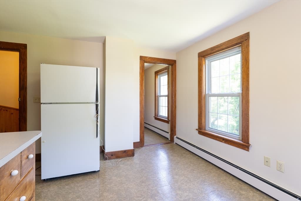 Multi Family at 106-108 Chestnut St, Southbridge MA 01550, photo 27 of 37