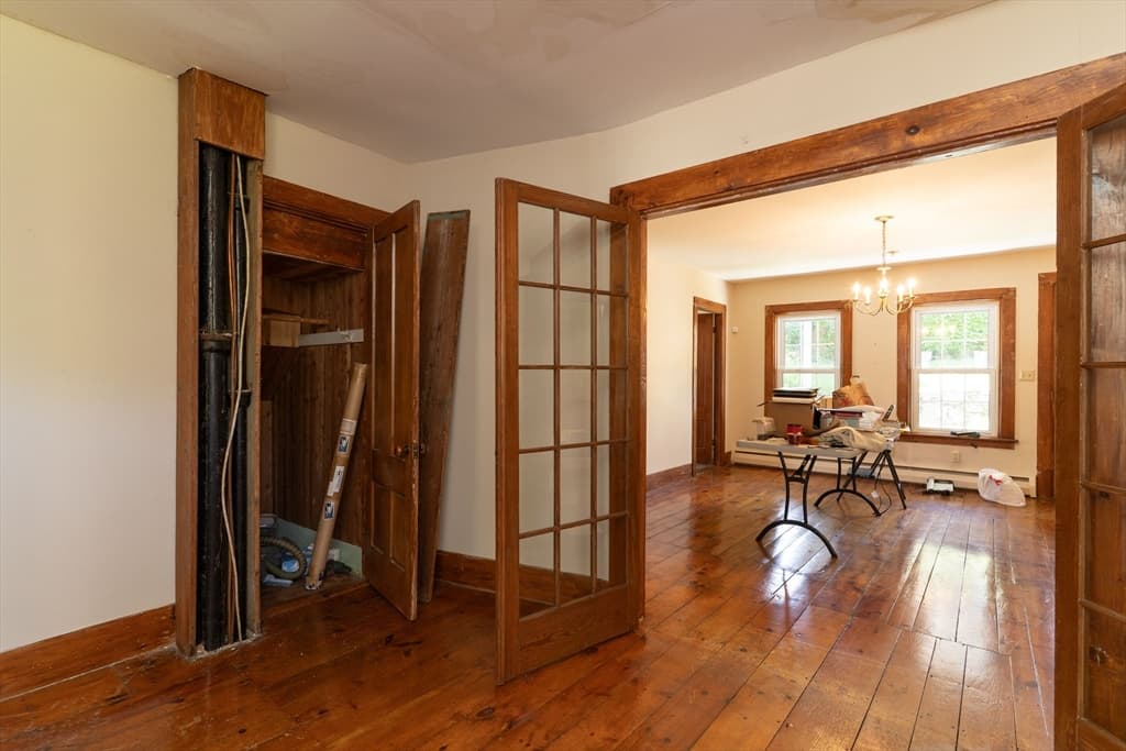 Multi Family at 106-108 Chestnut St, Southbridge MA 01550, photo 12 of 37