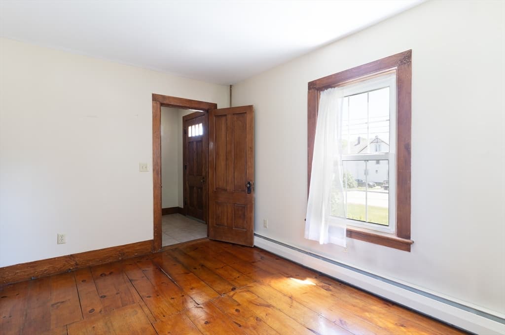 Multi Family at 106-108 Chestnut St, Southbridge MA 01550, photo 24 of 37