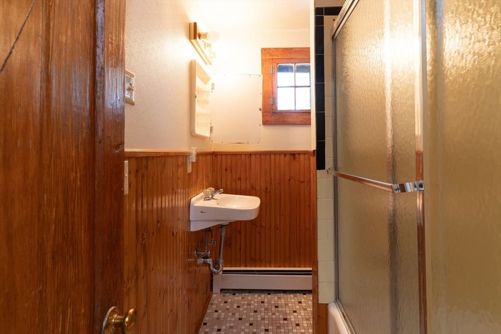 Multi Family at 106-108 Chestnut St, Southbridge MA 01550, photo 25 of 37