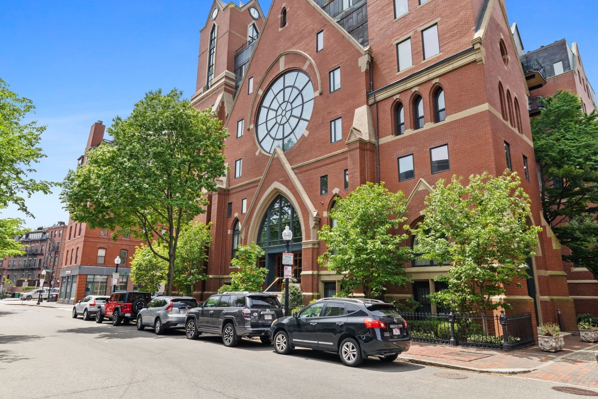 2 Clarendon St # 301, Boston MA 02116