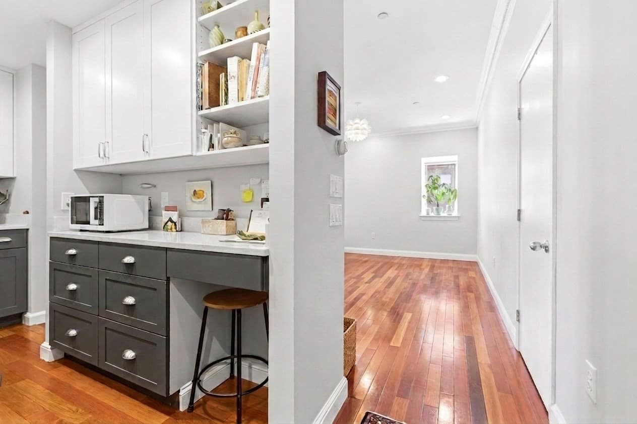 Condominium at 2 Clarendon St # 301, Boston MA 02116, photo 5 of 16