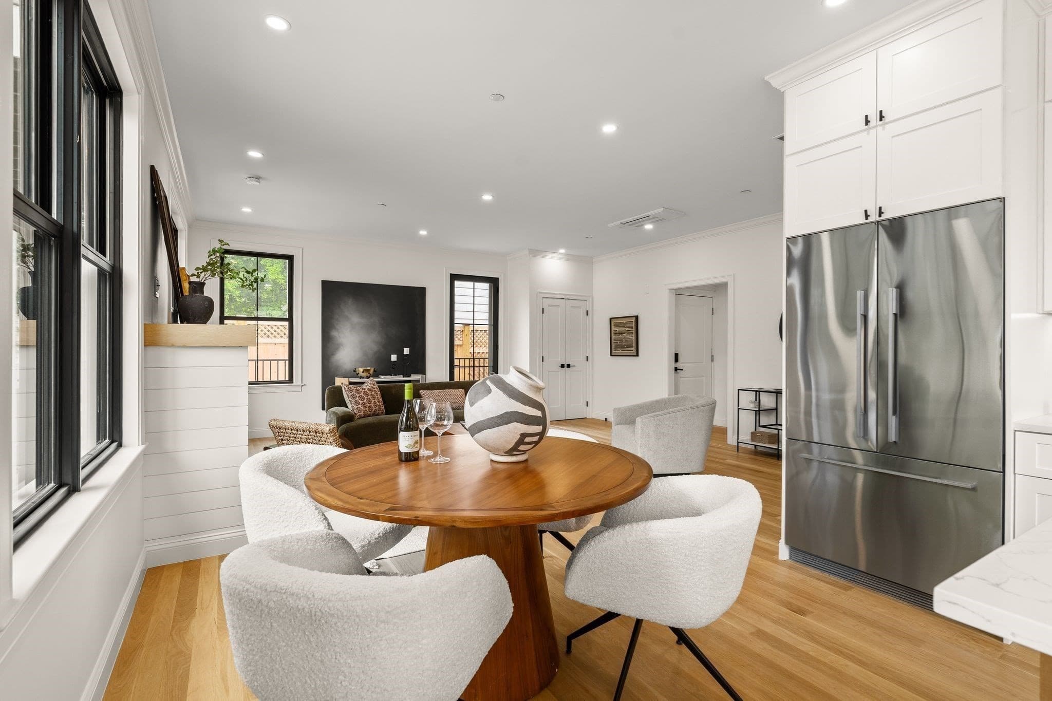 Condominium at 27 Shepard St # 5, Boston MA 02135, photo 8 of 33