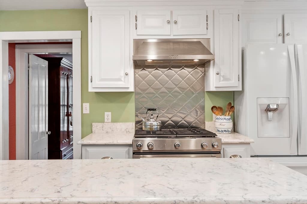 44 Andover Street, North Andover MA 01845 photo 5