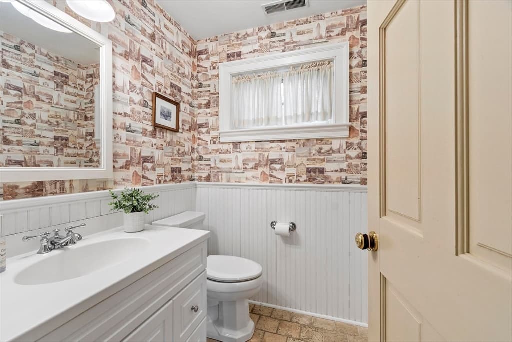 44 Andover Street, North Andover MA 01845 photo 11