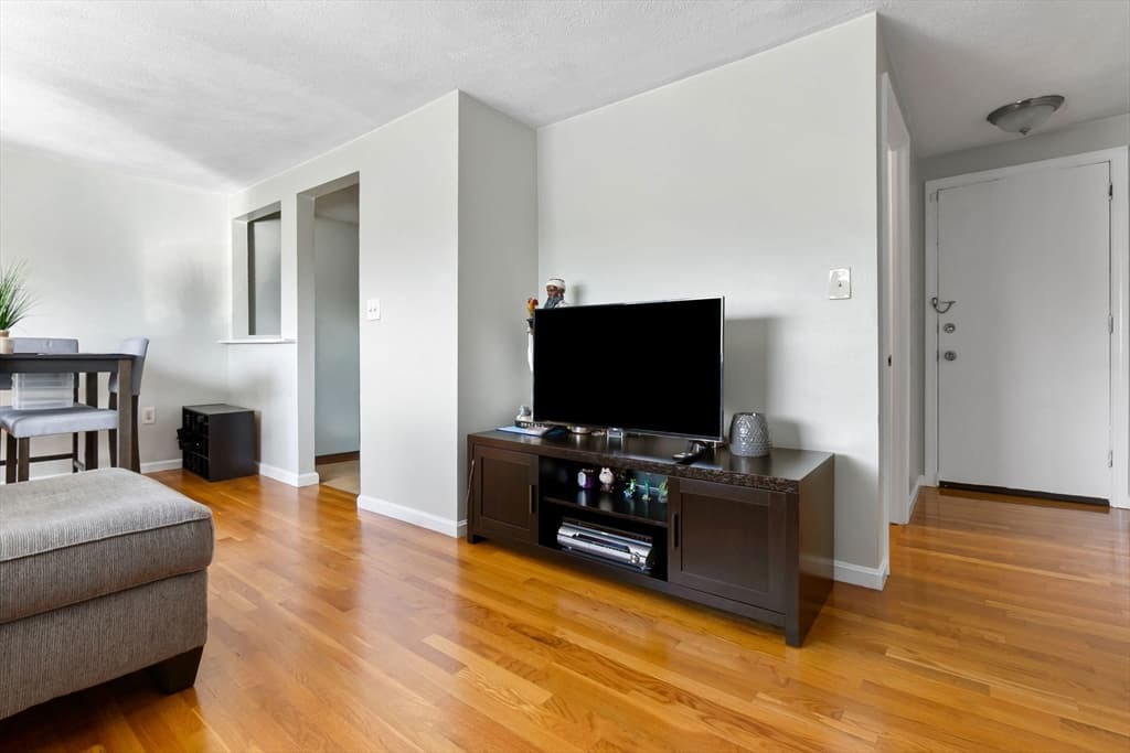 70 Mudge St # 17, Lynn MA 01902 photo 15