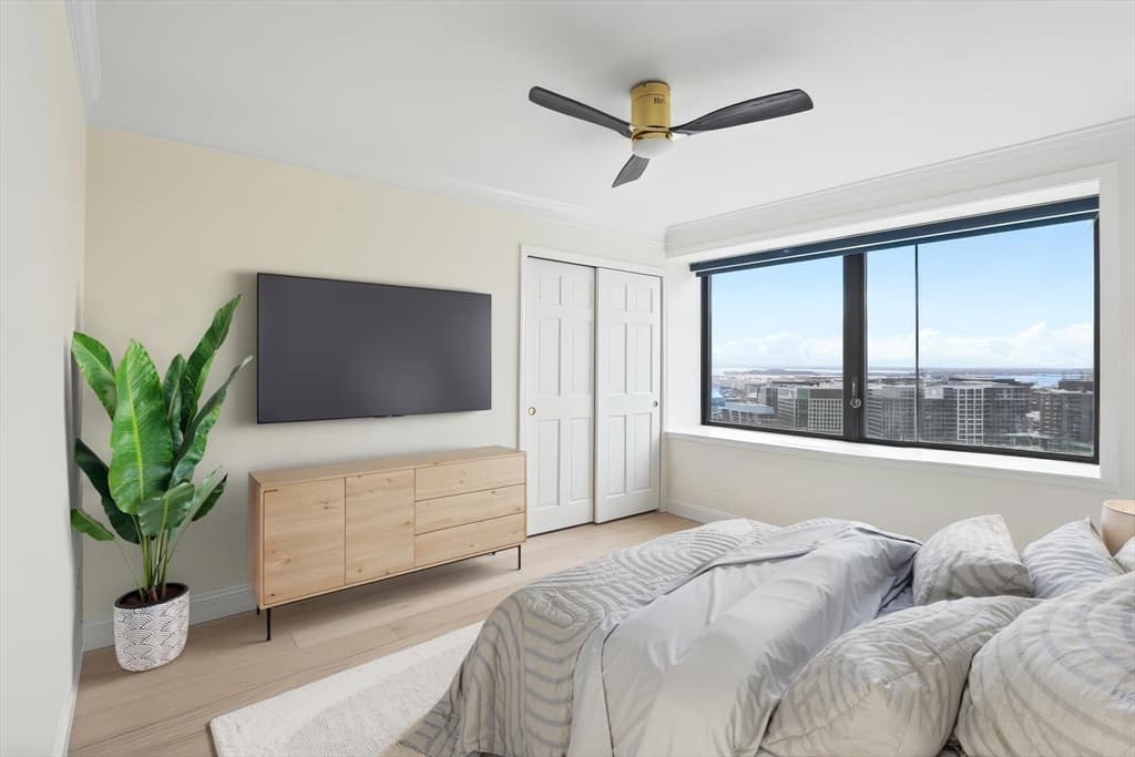 Condominium at 85 E India Row # 36D, Boston MA 02110, photo 18 of 30