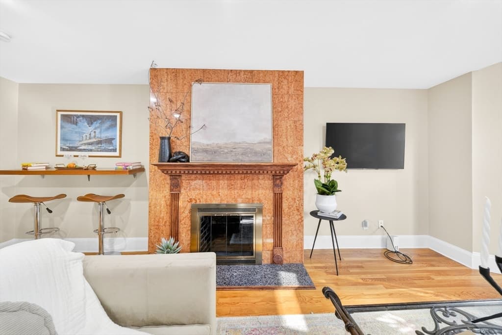 352 Tappan St # 1, Brookline MA 02445 photo 5