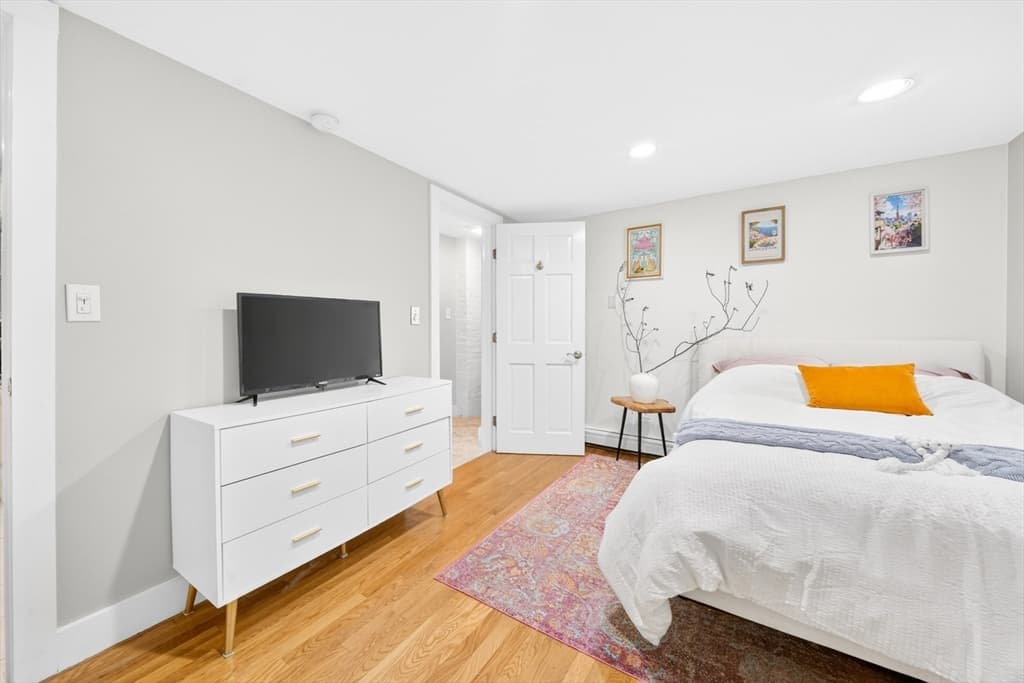 352 Tappan St # 1, Brookline MA 02445 photo 24