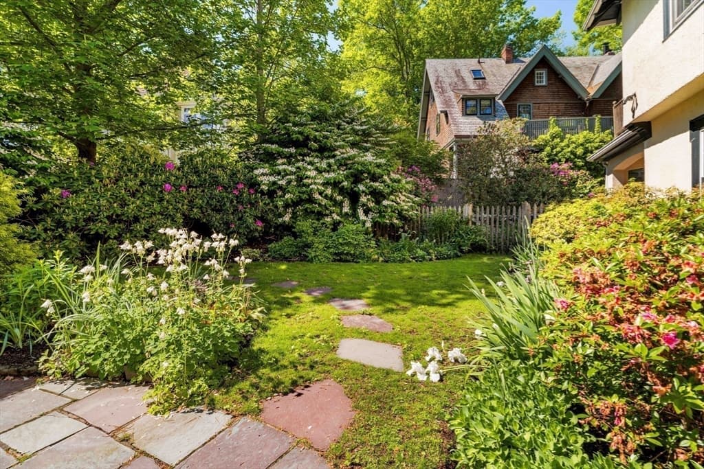 Single Family Residence at 17 Chesham Road, Brookline MA 02445, Brookline, photo 3 of 33