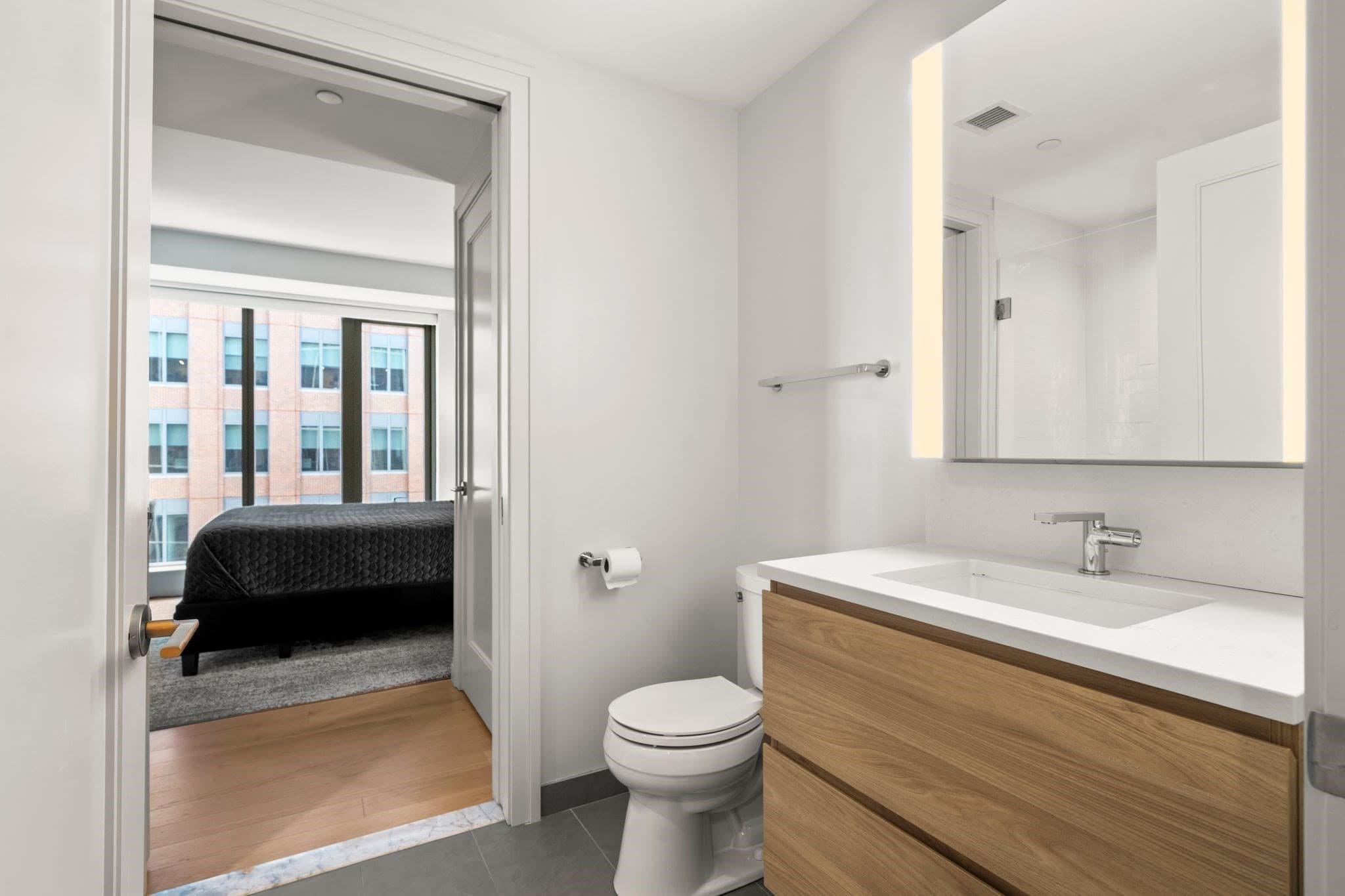 Condominium at 135 Seaport Blvd # 1506, Boston MA 02210, photo 17 of 41