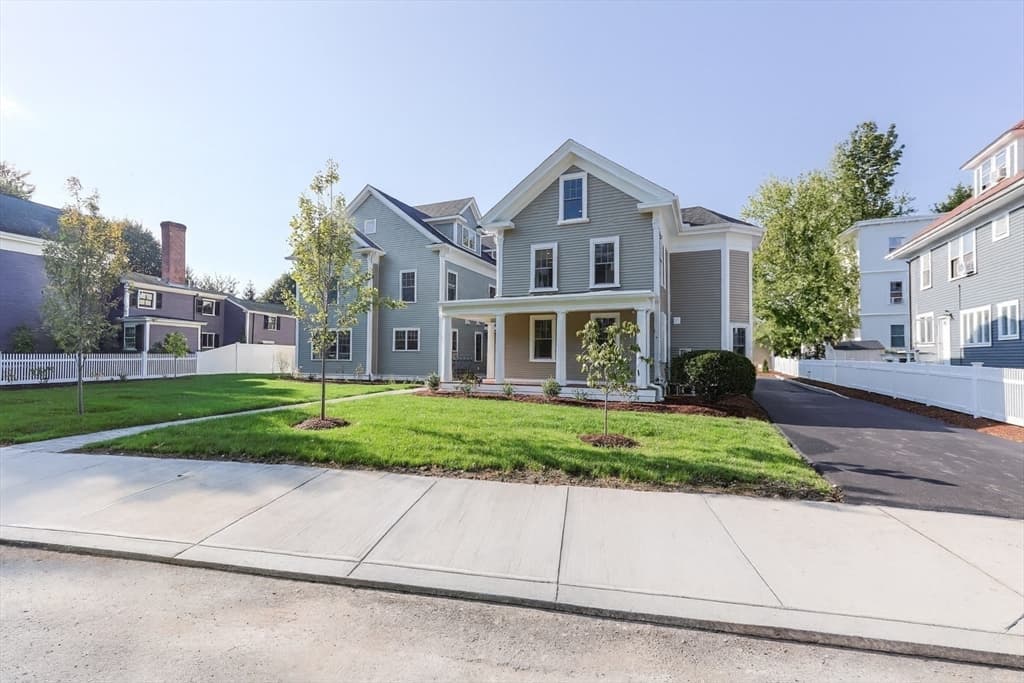 Single Family Residence at 54 South St, Medford MA 02155, photo 2 of 42