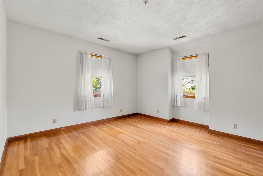 Single Family Residence at 17 Kernwood Hts, Beverly MA 01915, Beverly, photo 20 of 37