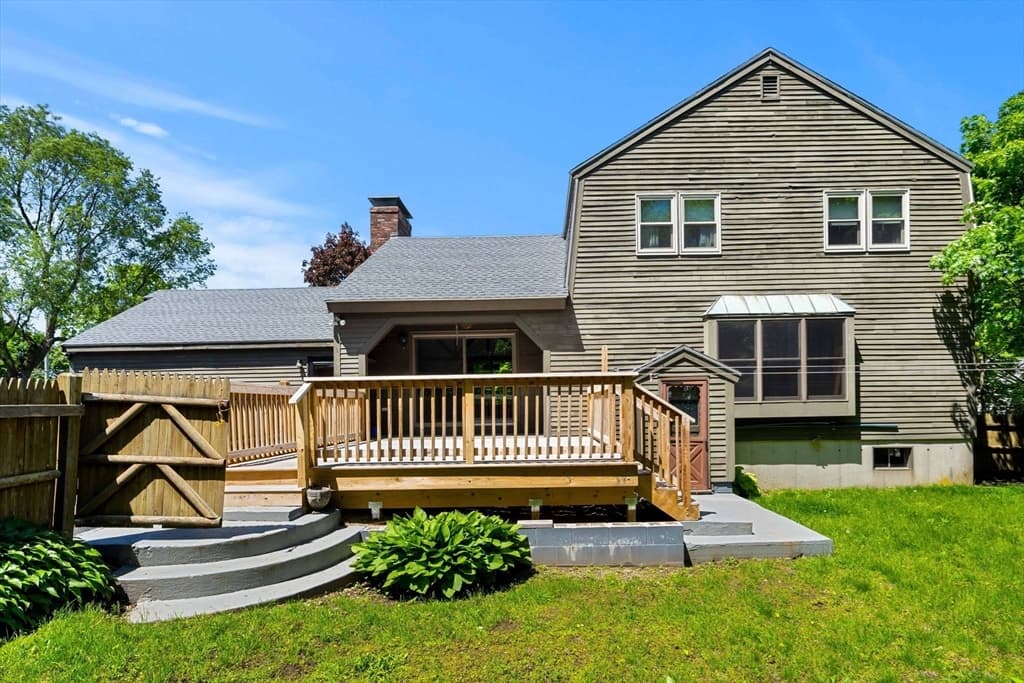 Single Family Residence at 17 Kernwood Hts, Beverly MA 01915, Beverly, photo 4 of 37