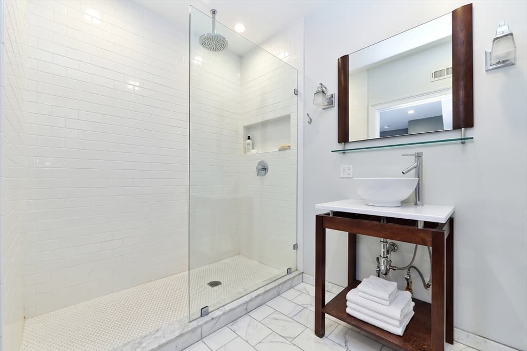 Condominium at 9 Bellflower # C, Boston MA 02125, Boston, photo 13 of 21
