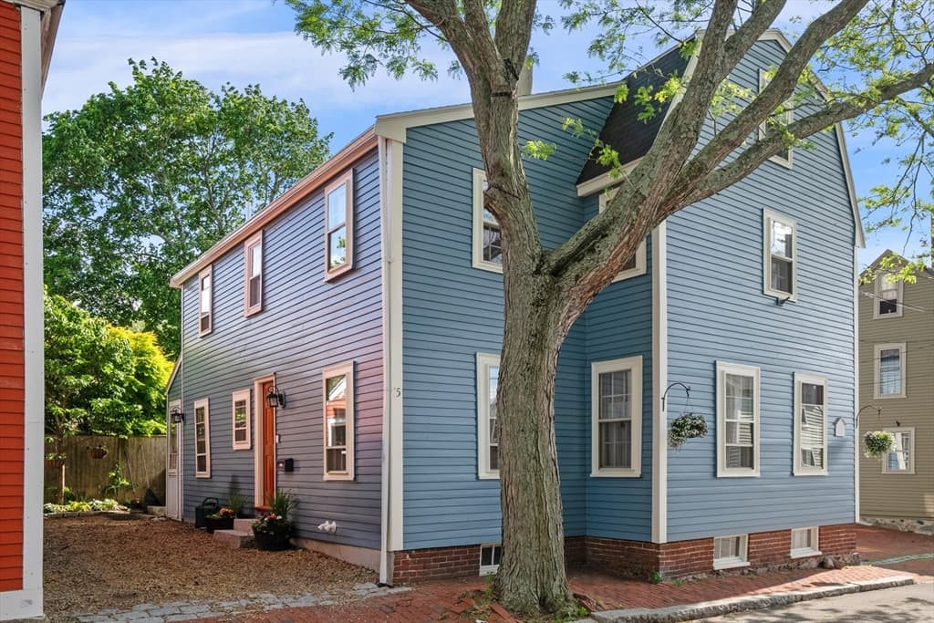 Single Family Residence at 15 River St, Salem MA 01970, photo 3 of 39