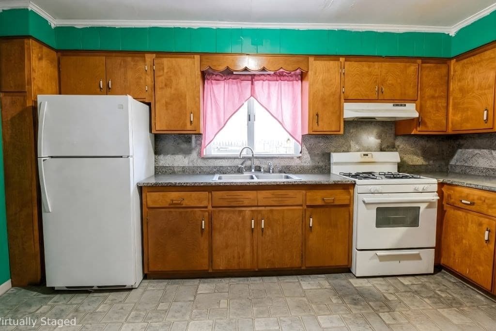 12 Sachem Street, Fall River MA 02724 photo 4