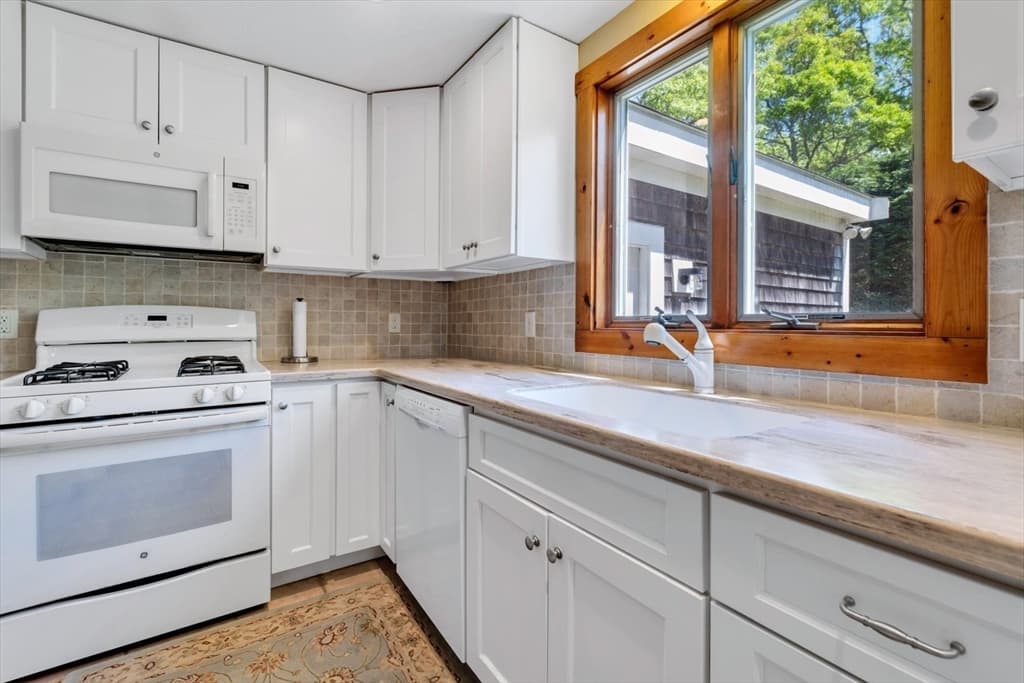 Single Family Residence at 38 Shorewood Dr, Orleans MA 02653, Orleans, photo 10 of 39