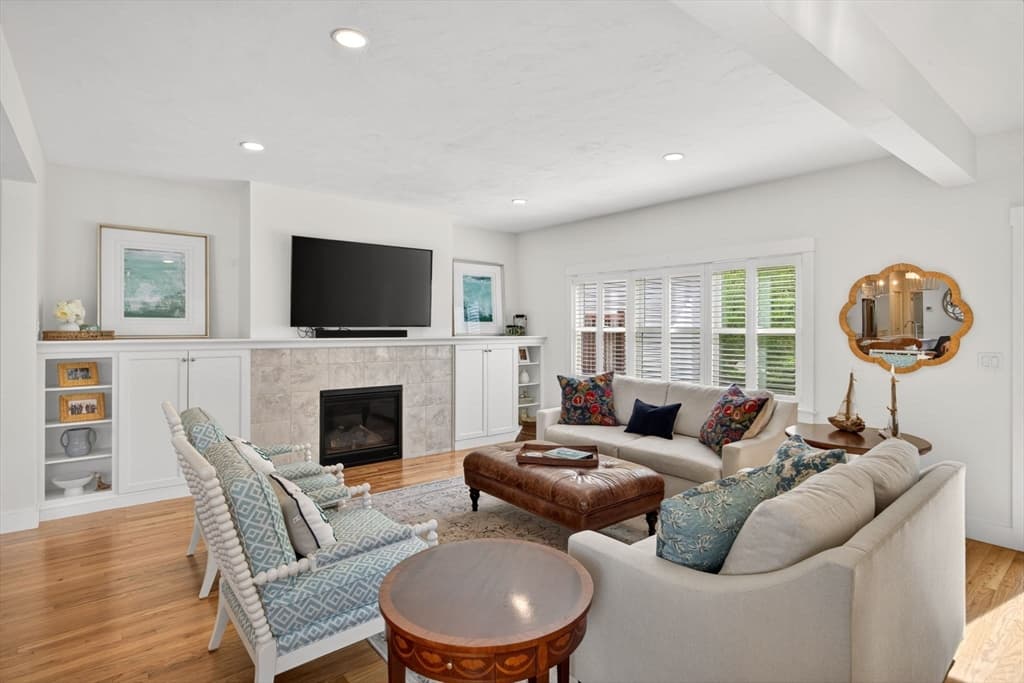 Condominium at 31 Thayer Lane # 31, Plymouth MA 02360, Plymouth, photo 3 of 42