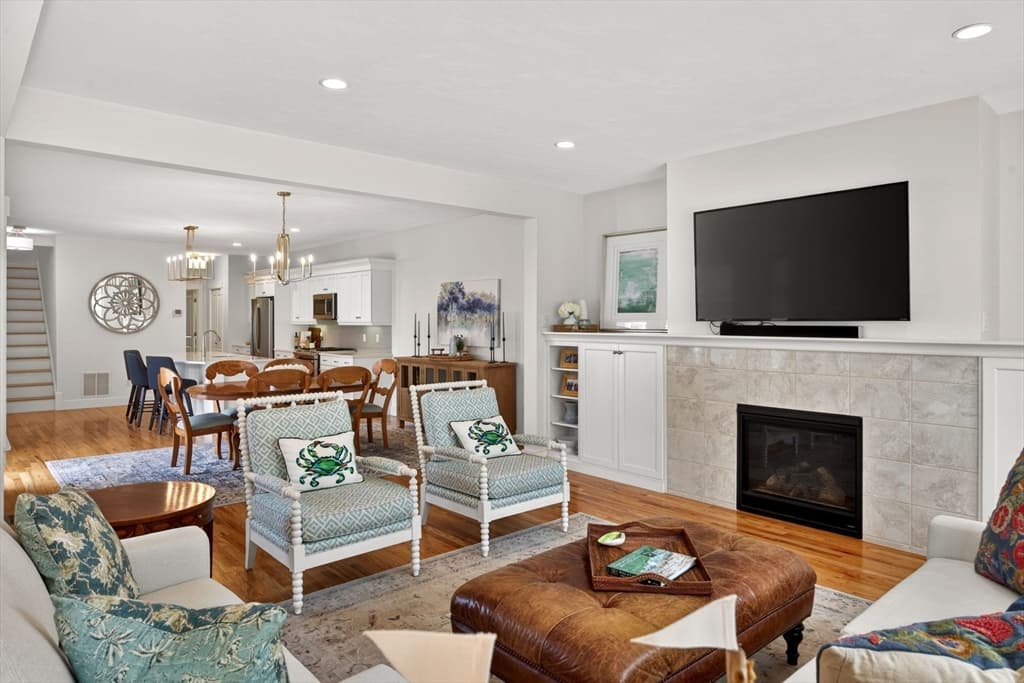 Condominium at 31 Thayer Lane # 31, Plymouth MA 02360, Plymouth, photo 4 of 42
