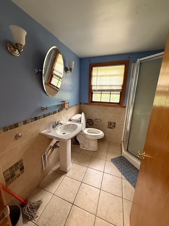 Single Family Residence at 780 Summer St, Brockton MA 02302, photo 10 of 22