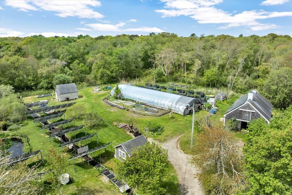 2231 Meetinghouse Way, Barnstable MA 02668