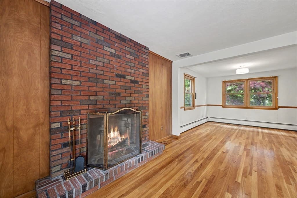 Single Family Residence at 26 Arlington Road, Burlington MA 01803, Burlington, photo 3 of 29